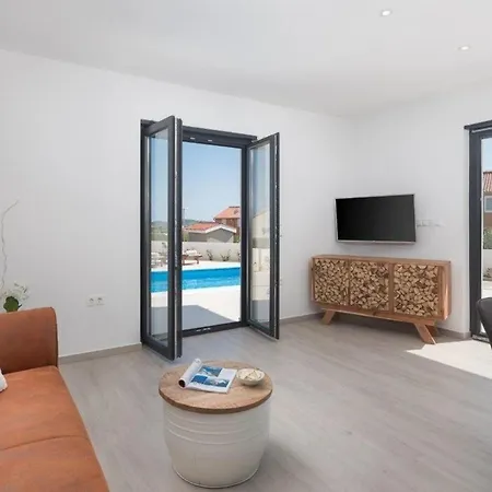 Ferienhaus Fur 6 Personen Ca 100 Qm In Vodice, Dalmatien Norddalmatien Holiday home *